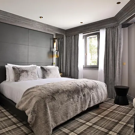 Apartment Les 2 - Du Strato Courchevel