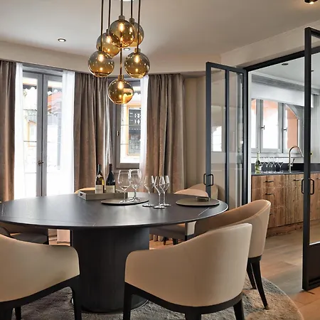 Les 2 - Du Strato Apartment